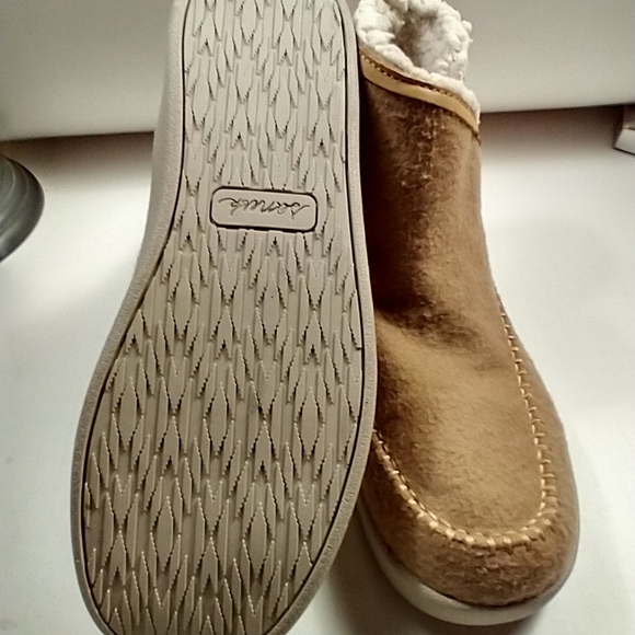 Sanuk Wool Blend Nice Bootah Ojai Boots Women's sz 10. - Picture 8 of 9